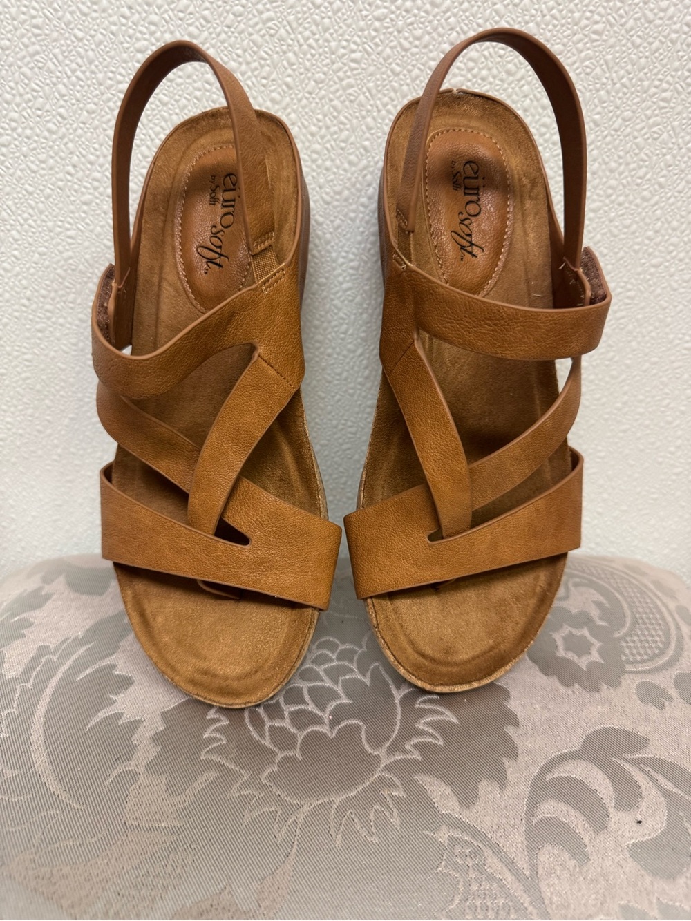Eurosoft Tan Strappy Slingback Sandals for Women Sz 6 (D-67)